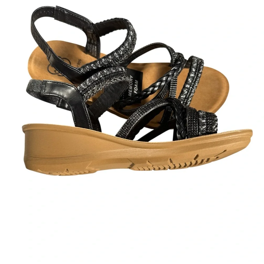 New! Daisy Fuentes Black Strappy Braided Wedge Sandals Comfy Memory Foam 7.5W